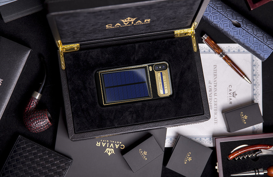 Ốp lưng năng lượng mặt trời đắt gấp 3 lần iPhone X